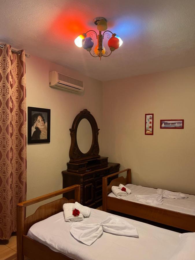Don Robert Apartment ดูร์เรส ภายนอก รูปภาพ
